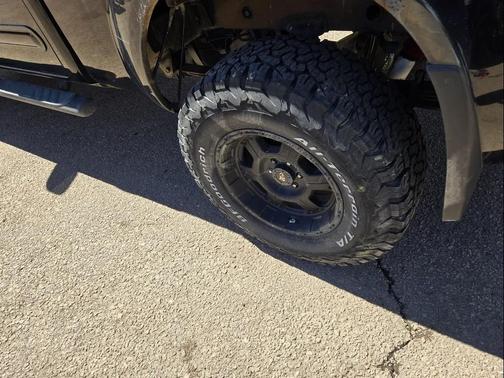 2008 Nissan Frontier LE Crew Cab