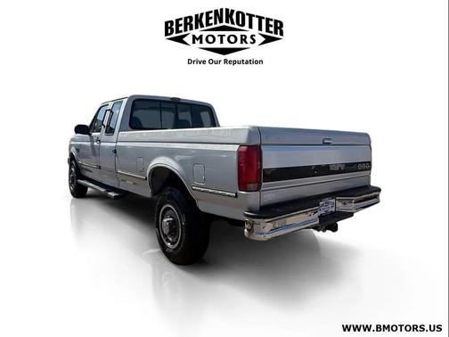Silver 1992 Ford F-250 Custom Supercab H/D