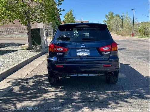 Blue 2011 Mitsubishi Outlander Sport SE