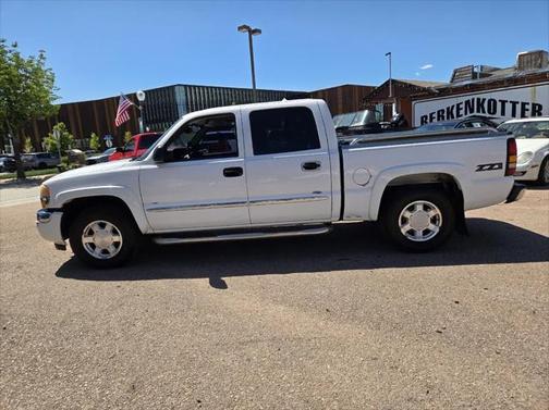 2005 GMC Sierra 1500 SLE Crew Cab