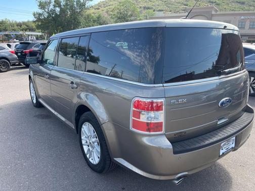 Photo 5 of 26 of 2013 Ford Flex SEL