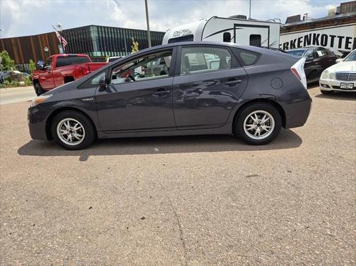 2010 Toyota Prius III