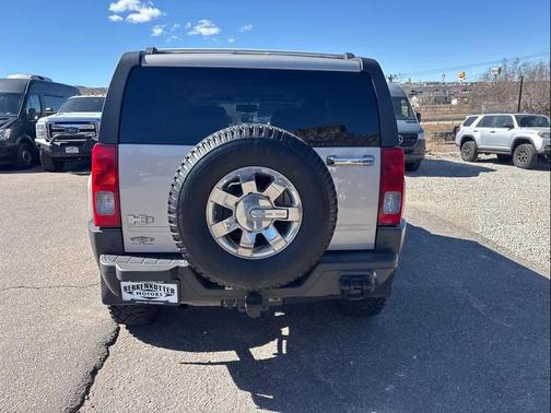 2006 Hummer H3 Base
