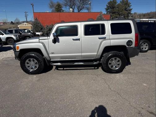 2006 Hummer H3 Base