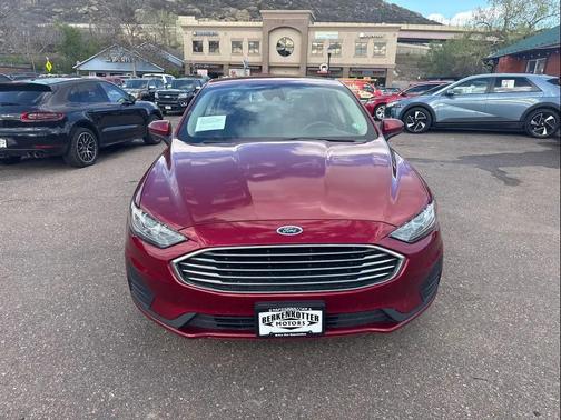 Red 2019 Ford Fusion Hybrid SE