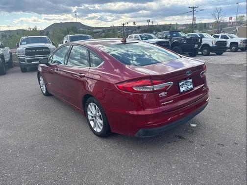 Red 2019 Ford Fusion Hybrid SE