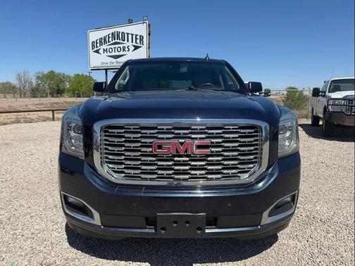 Dark Sapphire Blue Metallic 2018 GMC Yukon Denali