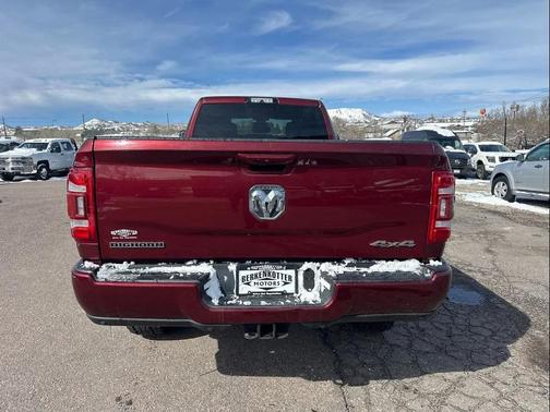2019 RAM 2500 Big Horn Crew Cab 4x4 8' Box
