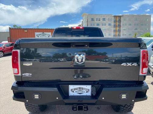 2018 RAM 2500 Laramie Crew Cab 4x4 6'4' Box