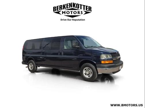 Dark Blue Metallic 2010 Chevrolet Express 3500 LT