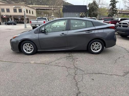 2022 Toyota Prius L