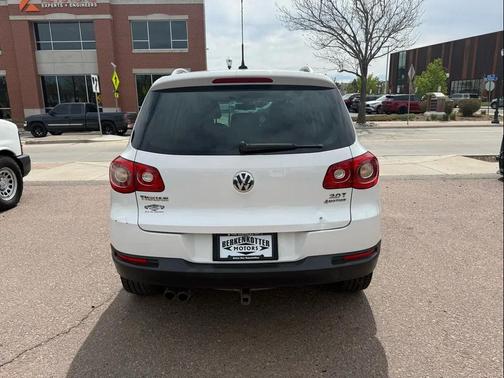 Candy White 2010 Volkswagen Tiguan SEL