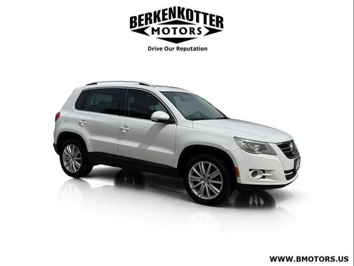Candy White 2010 Volkswagen Tiguan SEL