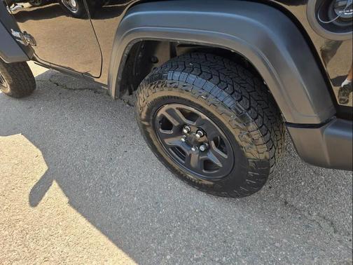 Black Clearcoat 2018 Jeep Wrangler Sport