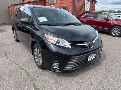 2020 Toyota Sienna XLE Premium
