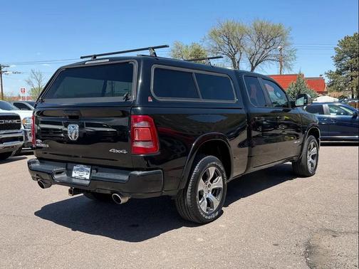 Diamond Black Crystal Pearlcoat 2019 RAM 1500 Laramie