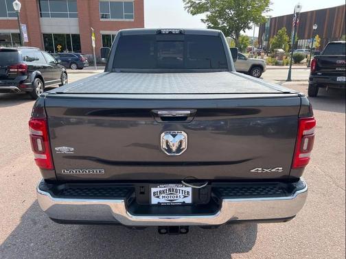 2019 RAM 2500 Laramie Crew Cab 4x4 6'4' Box