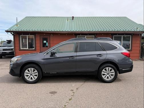 Gray 2019 Subaru Outback 2.5i Premium