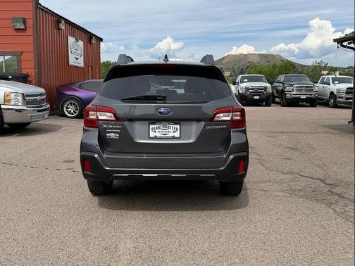 Gray 2019 Subaru Outback 2.5i Premium
