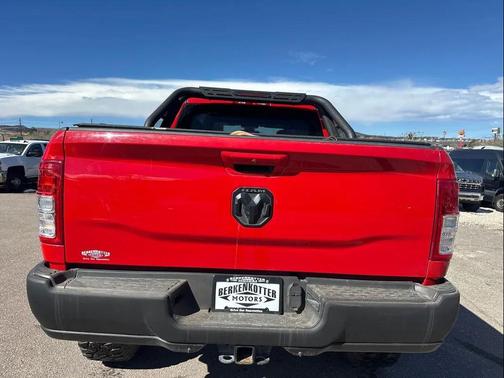 2020 RAM 2500 Big Horn Crew Cab 4X4 6'4' Box