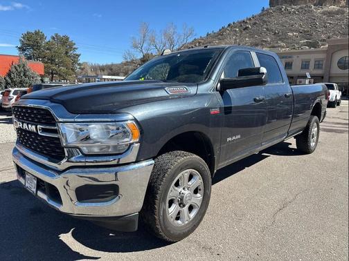 2022 RAM 2500 Big Horn Crew Cab 4x4 8' Box