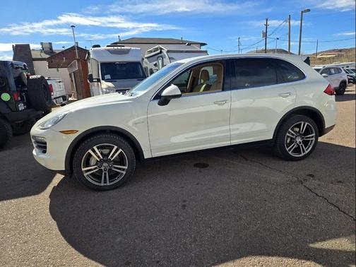 2011 Porsche Cayenne Cayenne S Hybrid