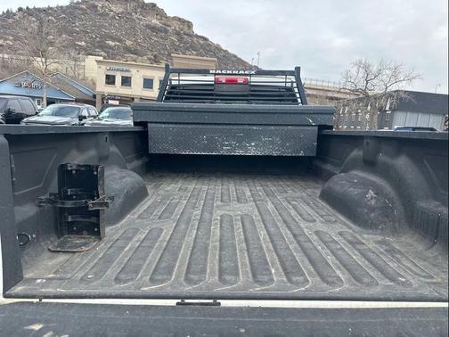 2020 RAM 2500 Tradesman Crew Cab 4x4 8' Box