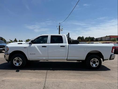 2020 RAM 2500 Tradesman Crew Cab 4x4 8' Box