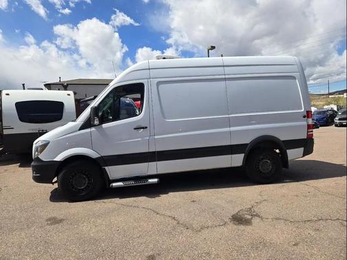 Arctic White 2017 Mercedes-Benz Sprinter 2500 Standard Roof V6