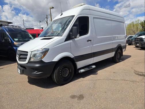Arctic White 2017 Mercedes-Benz Sprinter 2500 Standard Roof V6