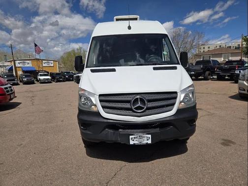 Arctic White 2017 Mercedes-Benz Sprinter 2500 Standard Roof V6