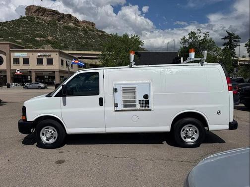 Summit White 2014 Chevrolet Express 2500 Work Van
