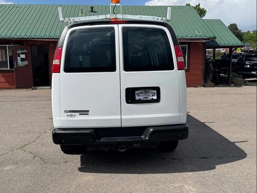 Summit White 2014 Chevrolet Express 2500 Work Van