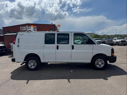 Summit White 2014 Chevrolet Express 2500 Work Van