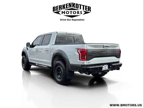 Ruby Red Metallic Tinted Clearcoat 2017 Ford F-150 Raptor