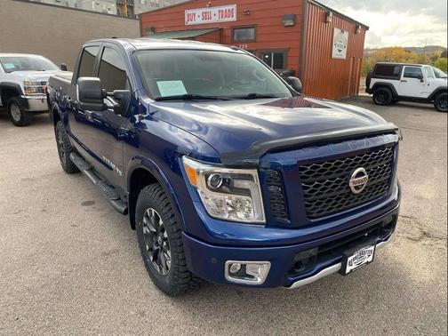 2019 Nissan Titan PRO-4X