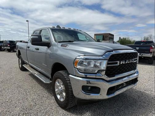 Billet Silver Metallic Clearcoat 2023 RAM 2500 Big Horn Crew Cab 4x4 8' Box