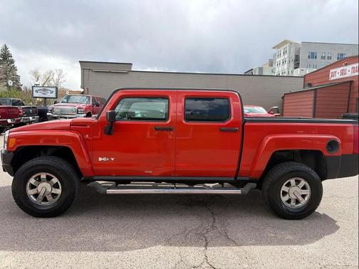 2009 Hummer H3T Luxury Edition