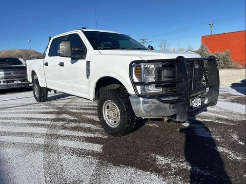Oxford White 2019 Ford F-250 XL Truck