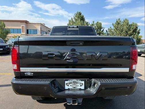 2018 RAM 2500 Limited Mega Cab 4x2 6'4' Box