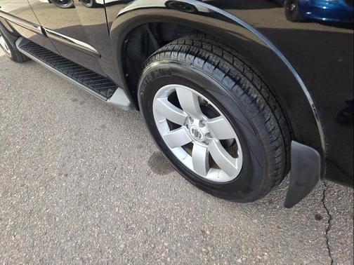 2008 Nissan Armada LE