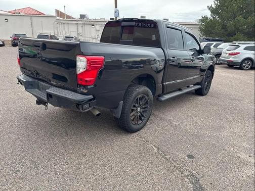 2019 Nissan Titan SV