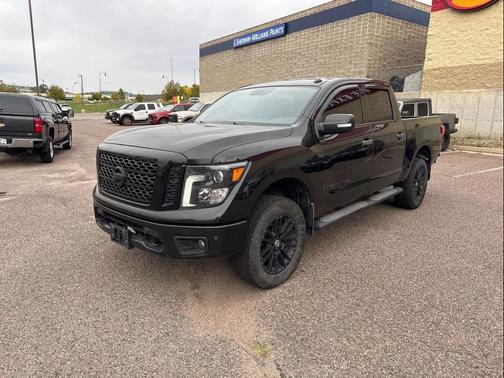 2019 Nissan Titan SV