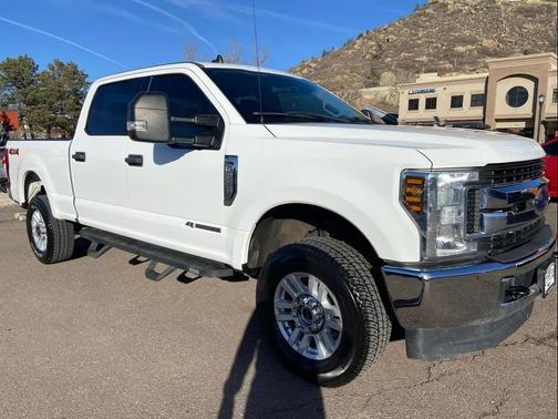 Oxford White 2019 Ford F-250 XLT