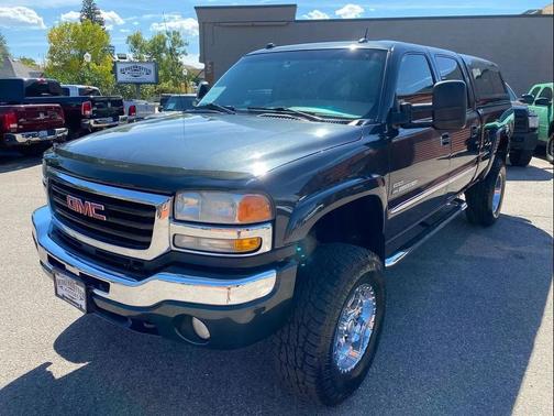 2004 GMC Sierra 2500 SLT H/D Crew Cab