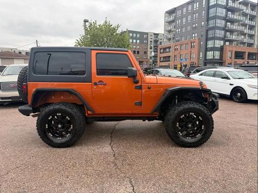 Mango Tango Pearlcoat 2011 Jeep Wrangler Sport