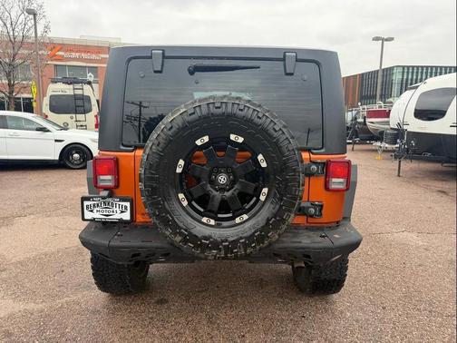 Mango Tango Pearlcoat 2011 Jeep Wrangler Sport