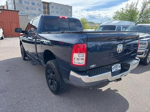 2022 RAM 2500 Tradesman Crew Cab 4x4 6'4' Box