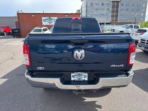 2022 RAM 2500 Tradesman Crew Cab 4x4 6'4' Box
