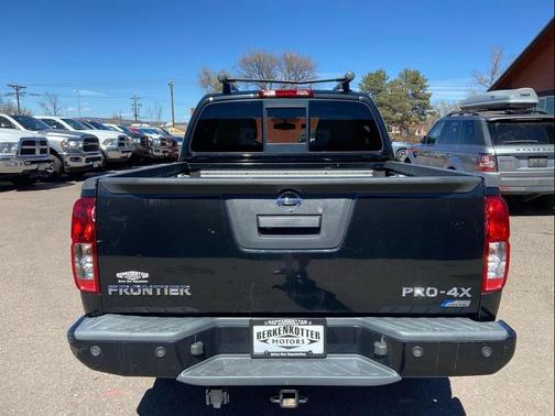 Magnetic Black Pearl 2019 Nissan Frontier PRO-4X